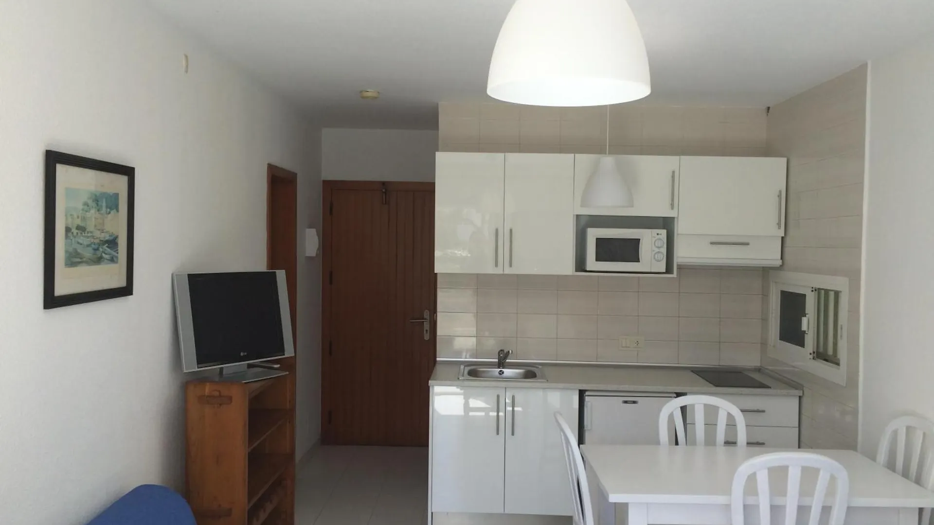 아파트 Apartamentos Llevant 포엔샤 항구
