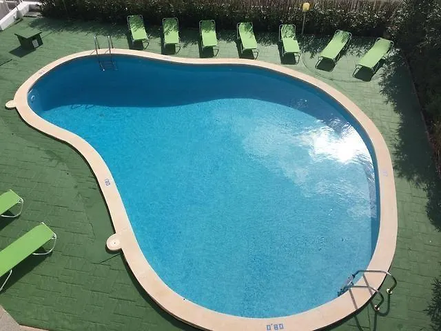 Apartamentos Llevant 포엔샤 항구 아파트